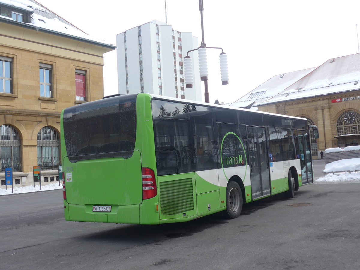 (224'258) - transN, La Chaux-de-Fonds - Nr. 301/NE 112'301 - Mercedes (ex TRN La Chaux-de-Fonds Nr. 301) am 20. M�rz 2021 beim Bahnhof La Chaux-de-Fonds