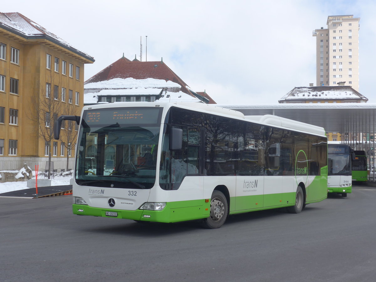 (224'282) - transN, La Chaux-de-Fonds - Nr. 332/NE 20'232 - Mercedes (ex TRN La Chaux-de- Fonds Nr. 332) am 20. Mrz 2021 beim Bahnhof La Chaux-de-Fonds