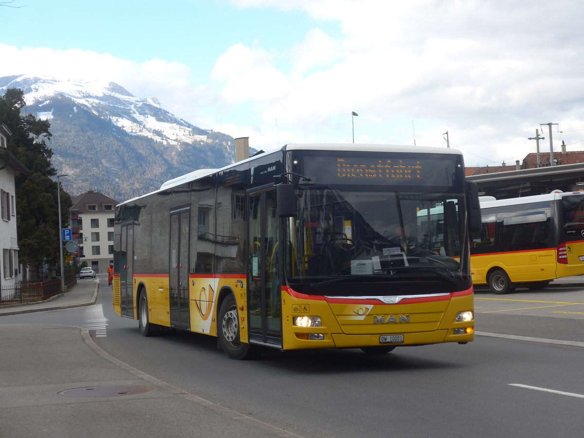 (224'467) - PostAuto Zentralschweiz - Nr. 9/OW 10'001 - MAN (ex Dillier, Sarnen Nr. 9) am 27. M�rz 2021 beim Bahnhof Sarnen