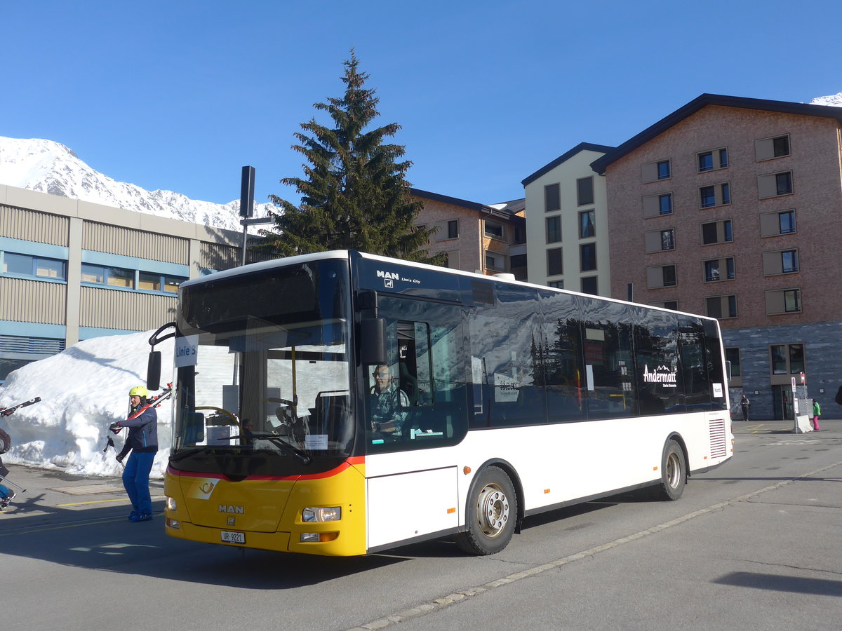 (224'552) - Mattli, Wassen - UR 9221 - MAN/G�ppel (ex Lengacher, Wichtrach Nr. 6) am 28. M�rz 2021 in Andermatt, Bahnhofplatz