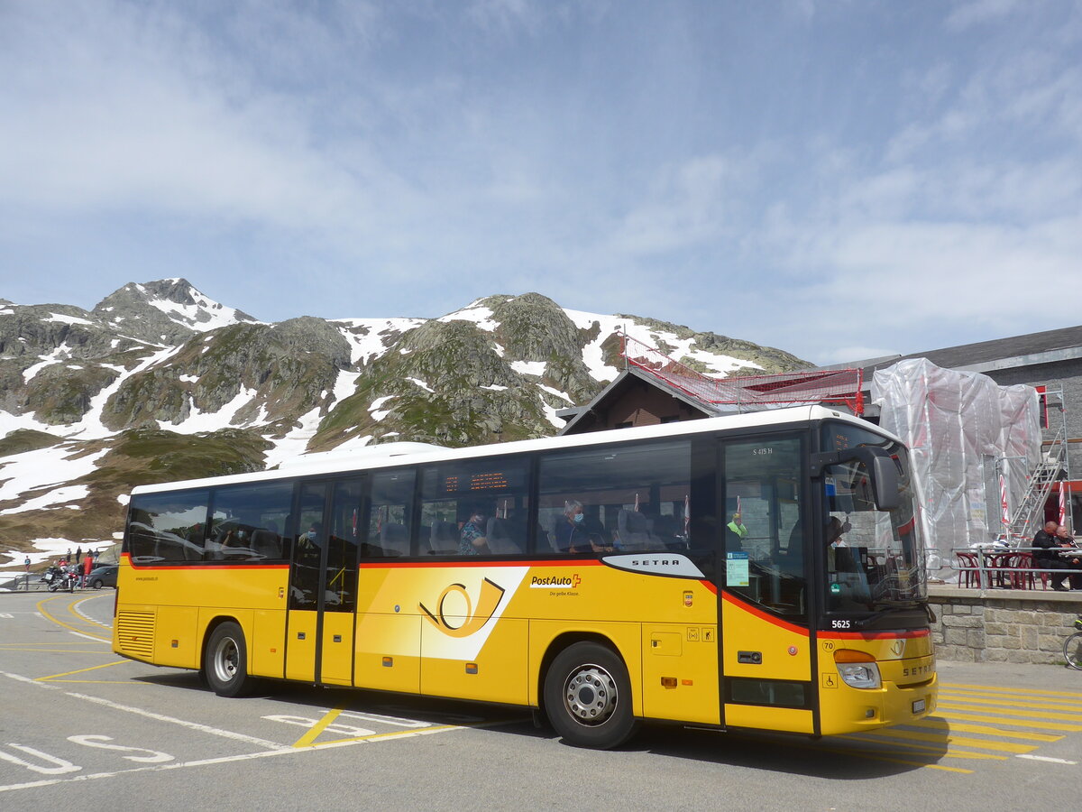 (226'101) - PostAuto Bern - Nr. 70/BE 653'387 - Setra am 3. Juli 2021 in Grimsel, Passh�he