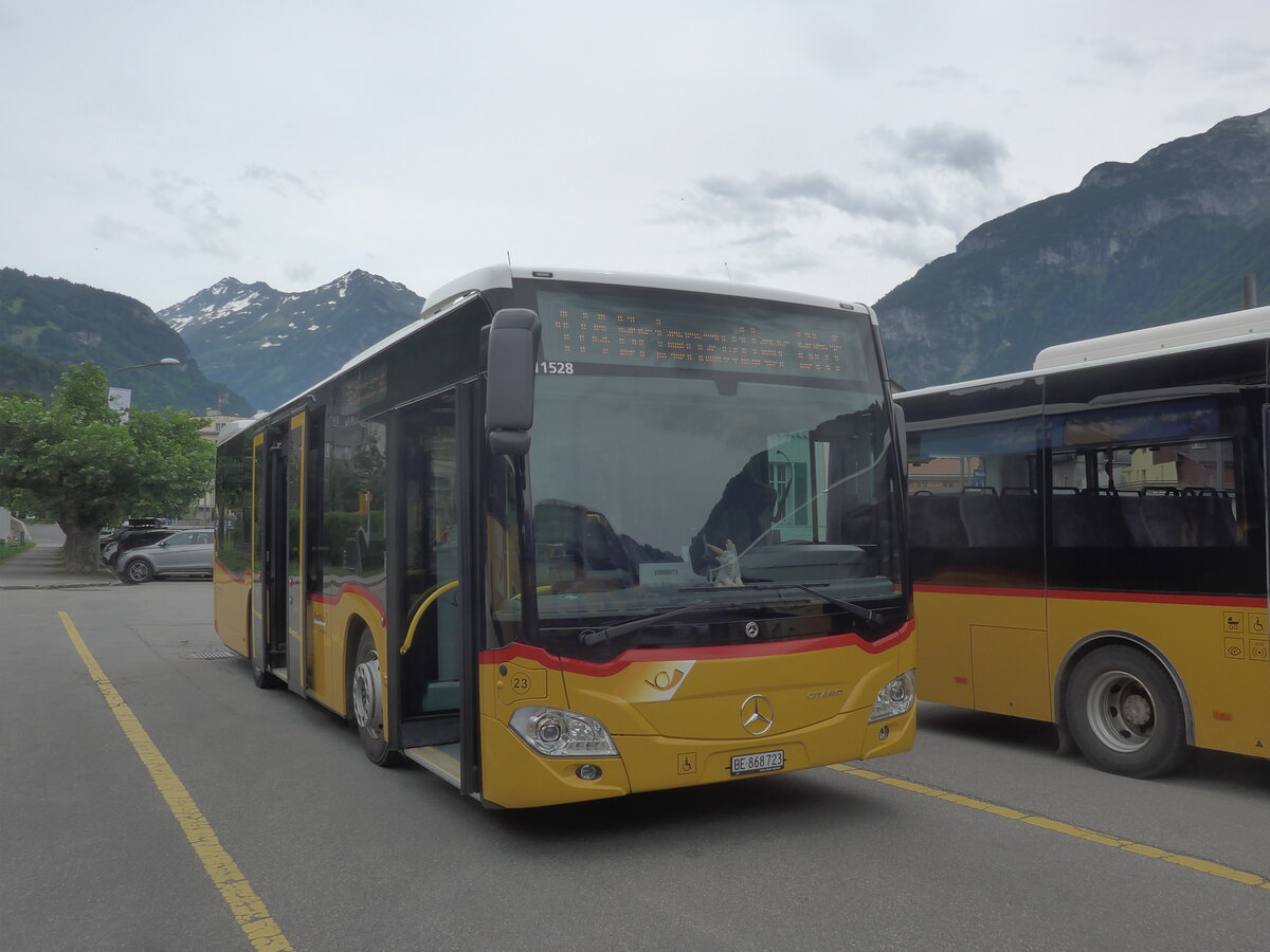 (226'114) - Flck, Brienz - Nr. 23/BE 868'723 - Mercedes am 3. Juli 2021 in Meiringen, Postautostation