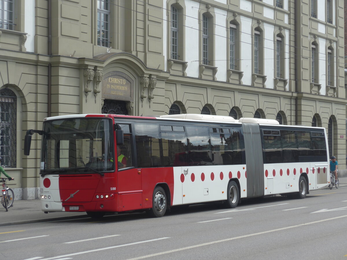(226'333) - TPF Fribourg - Nr. 100/FR 300'223 - Volvo am 11. Juli 2021 beim Bahnhof Bern