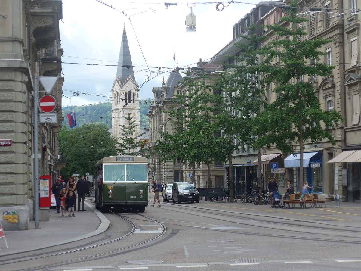 (226'346) - SVB Bern (Bernmobil historique) - Nr. 157/BE 113'157 - FBW/Gangloff am 11. Juli 2021 in Bern, Schwanengasse