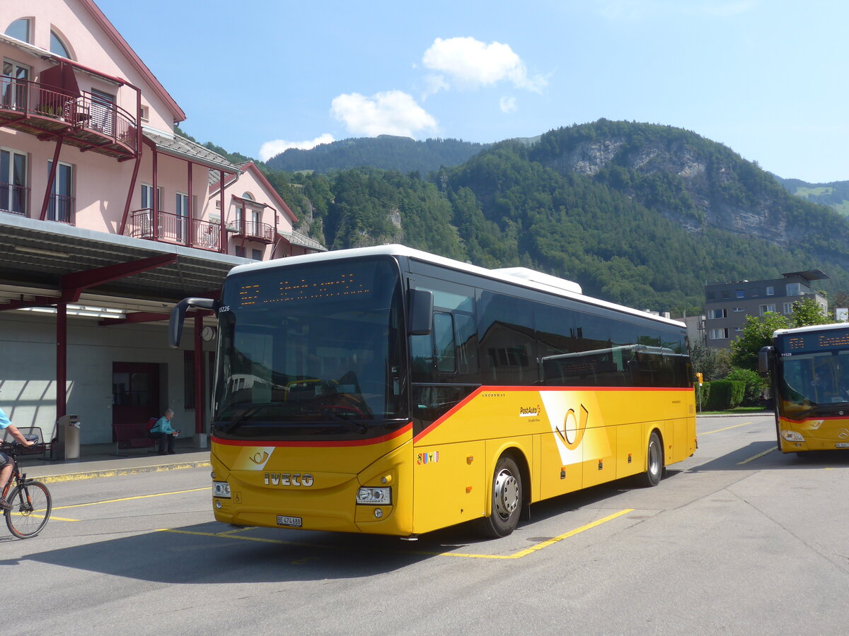 (227'452) - PostAuto Bern - BE 474'688 - Iveco am 21. August 2021 in Meiringen, Postautostation