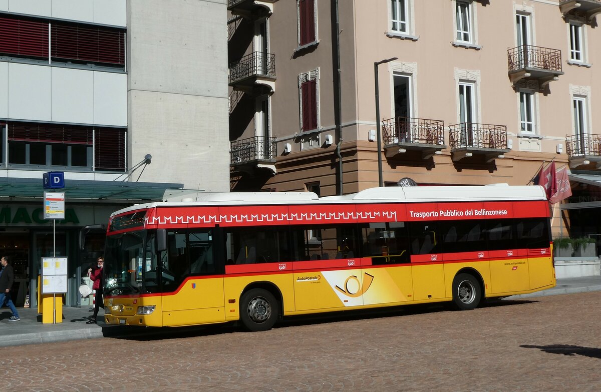 (229'147) - AutoPostale Ticino - TI 237'032 - Mercedes am 14. Oktober 2021 beim Bahnhof Bellinzona