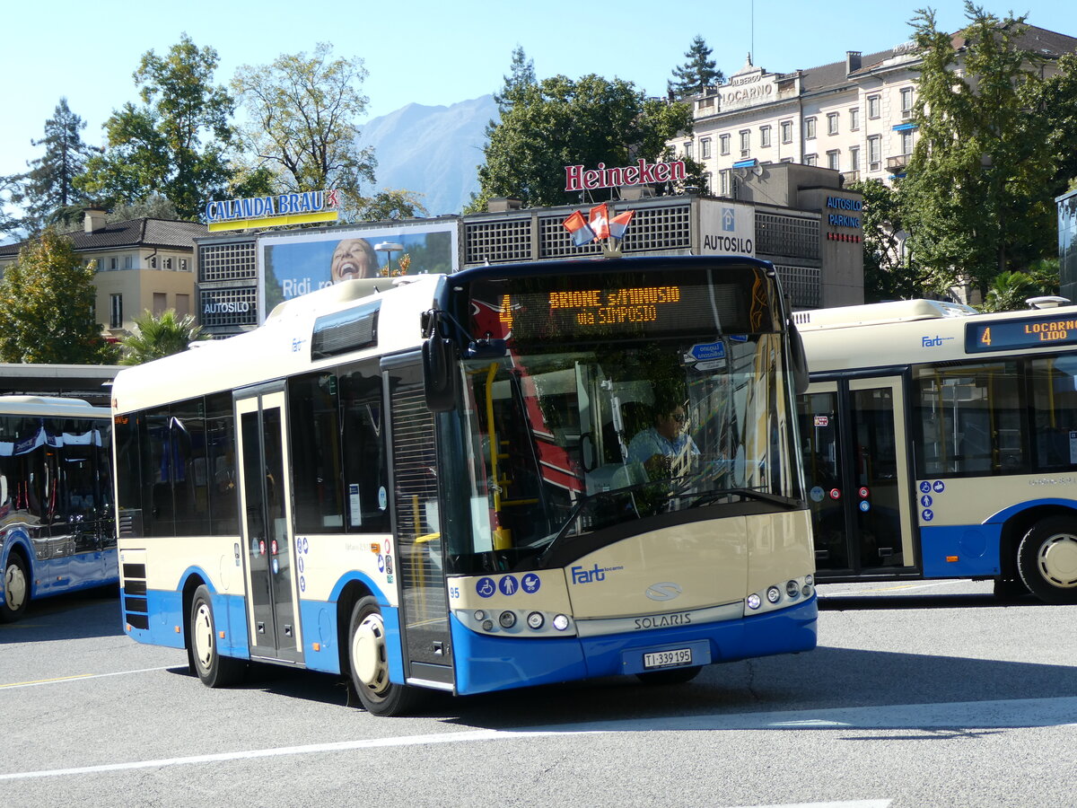(229'163) - FART Locarno - Nr. 95/TI 339'195 - Solaris am 14. Oktober 2021 beim Bahnhof Locarno