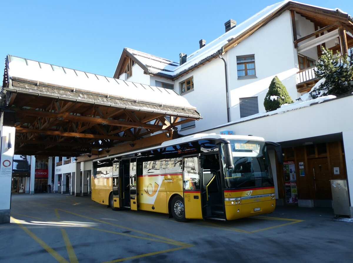 (229'997) - PostAuto Graubnden - GR 107'701 - Van Hool am 6. November 2021 in Lenzerheide, Post