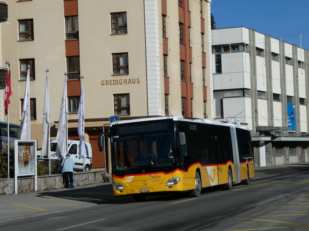 (230'527) - PostAuto Graub�nden - GR 56'450 - Mercedes am 12. November 2021 beim Bahnhof Davos Dorf