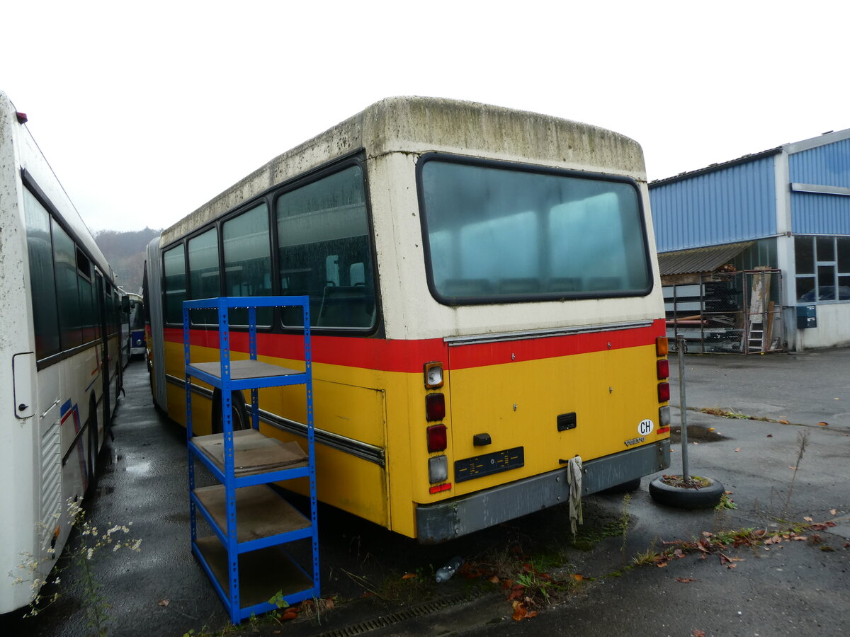 (230'756) - CarPostal Ouest (R�trobus) - (VD 356'449) - Volvo/R&J (ex AutoPostale Ticino; ex CarPostal Ouest Nr. 33; ex Steiner, Ortschwaben Nr. 11) am 14. November 2021 in Faoug, Carrosserie Etter