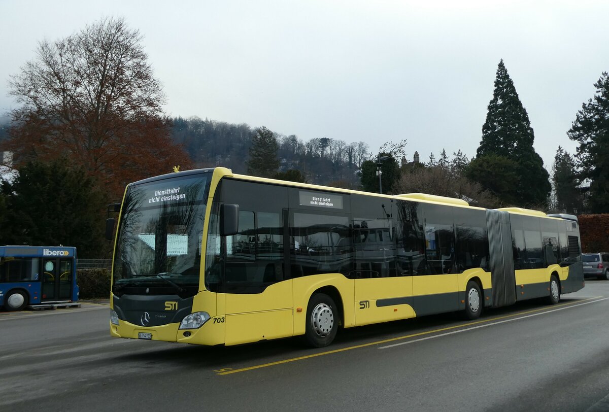 (231'230) - STI Thun - Nr. 703/BE 754'703 - Mercedes am 13. Dezember 2021 bei der Schiffl�ndte Thun
