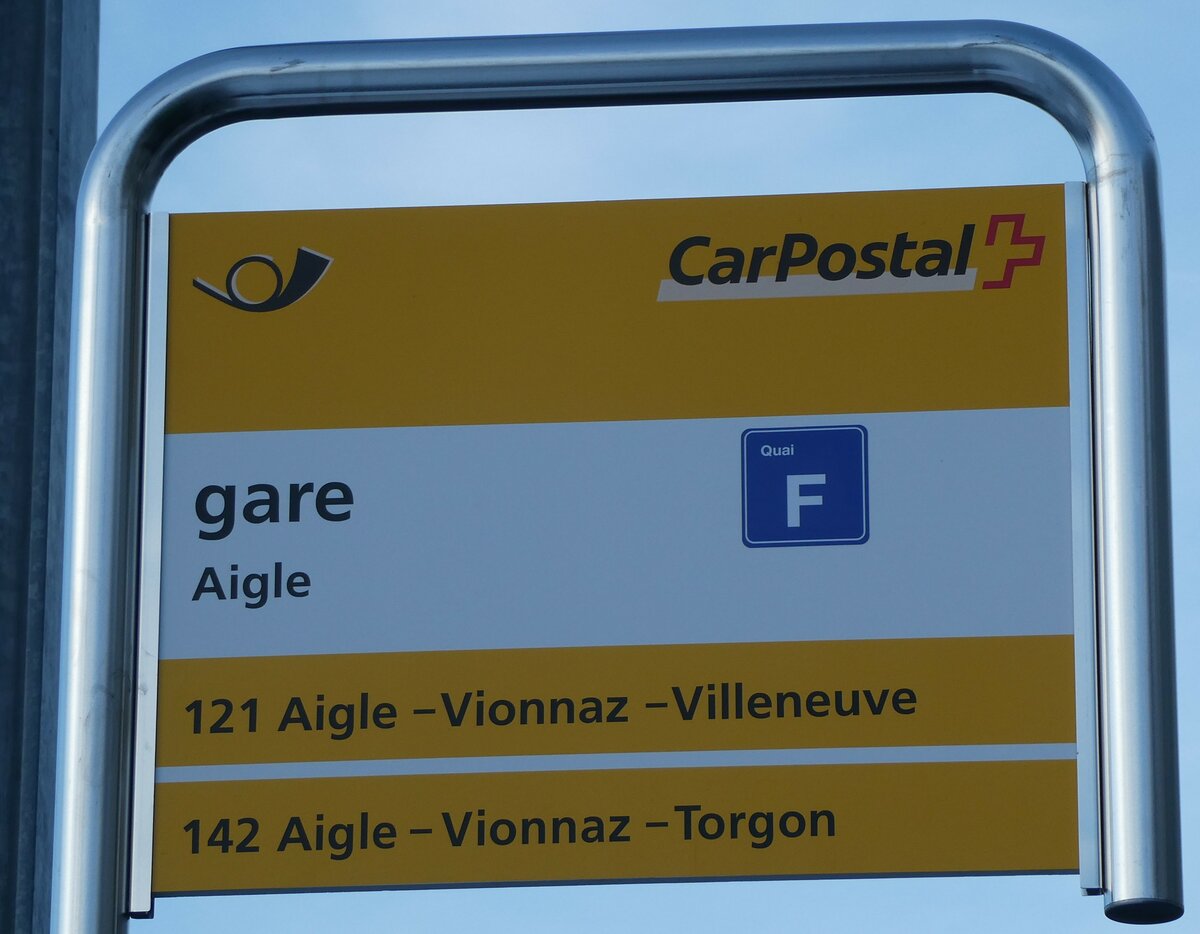(231'269) - PostAuto-Haltestellenschild - Aigle, gare - am 14. Dezember 2021