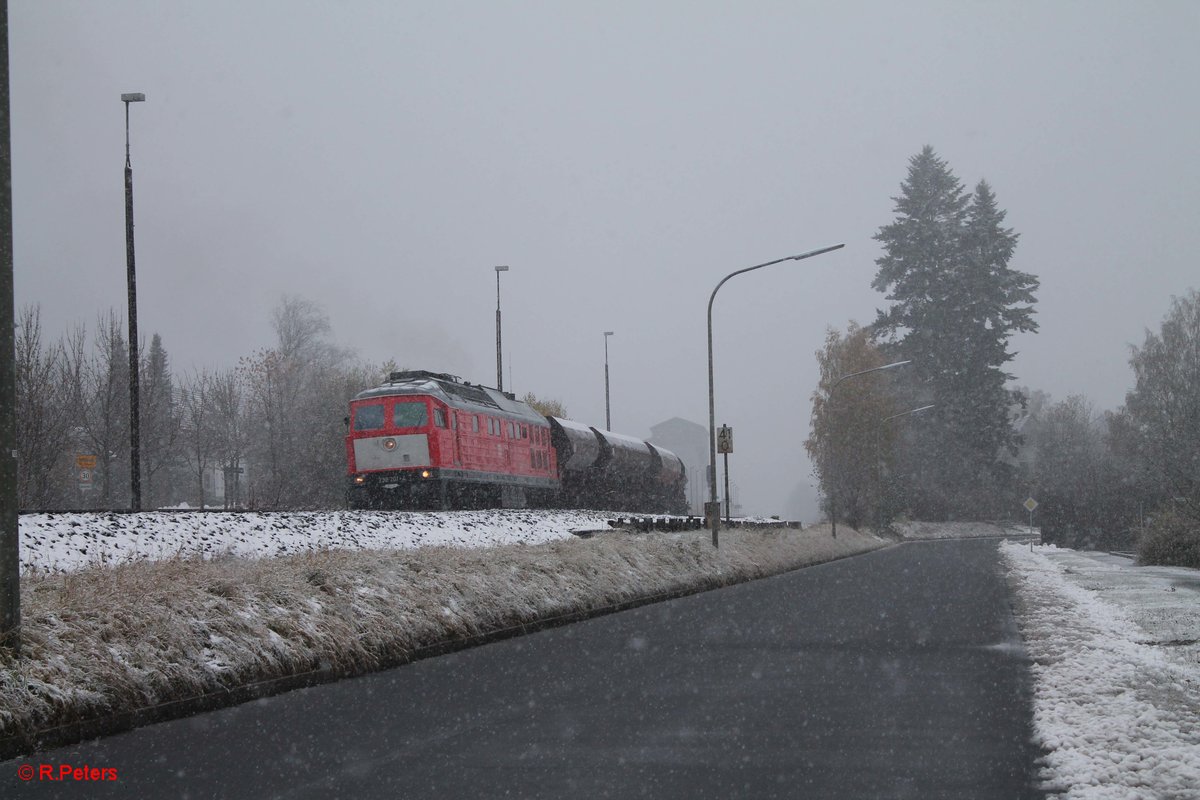 232 201-4 rangiert in Pechbrunn mit dem Schotterzug 62720. 11.11.16