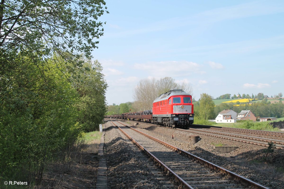 232 201-4 zieht bei Schönfeld den 51712 NNR - LE Frankenwald Umleiter richrung Hof. 14.05.16