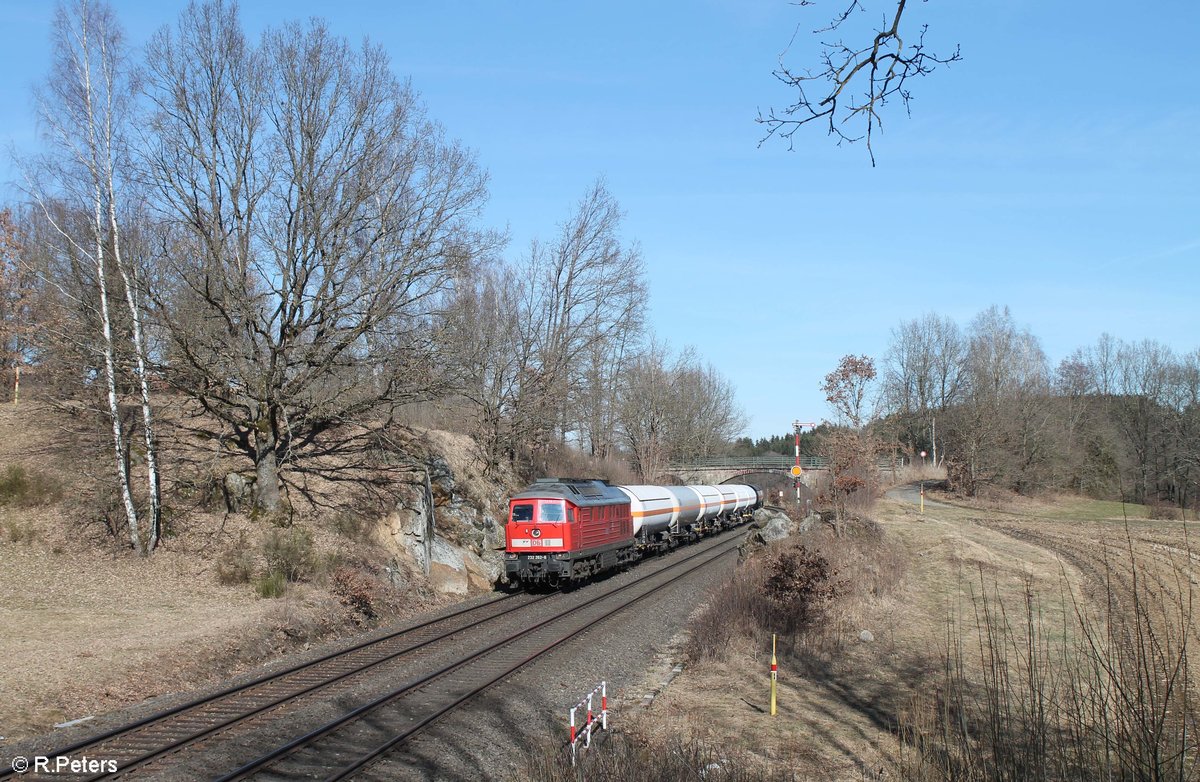 232 262-6 zieht bei Reuth bei Erbendorf den GAG 45390 Cheb - Burghausen. 06.03.21