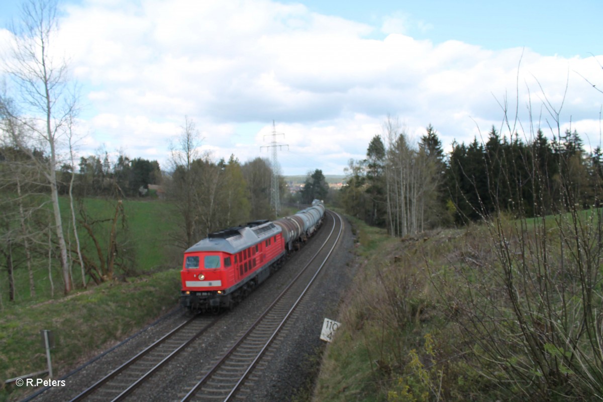 232 359-0 zieht bei Ritlasreuth den Frankenwald Umleiter 51651 Leipzig - Engelsdorf - Nürnberg. 16.04.14