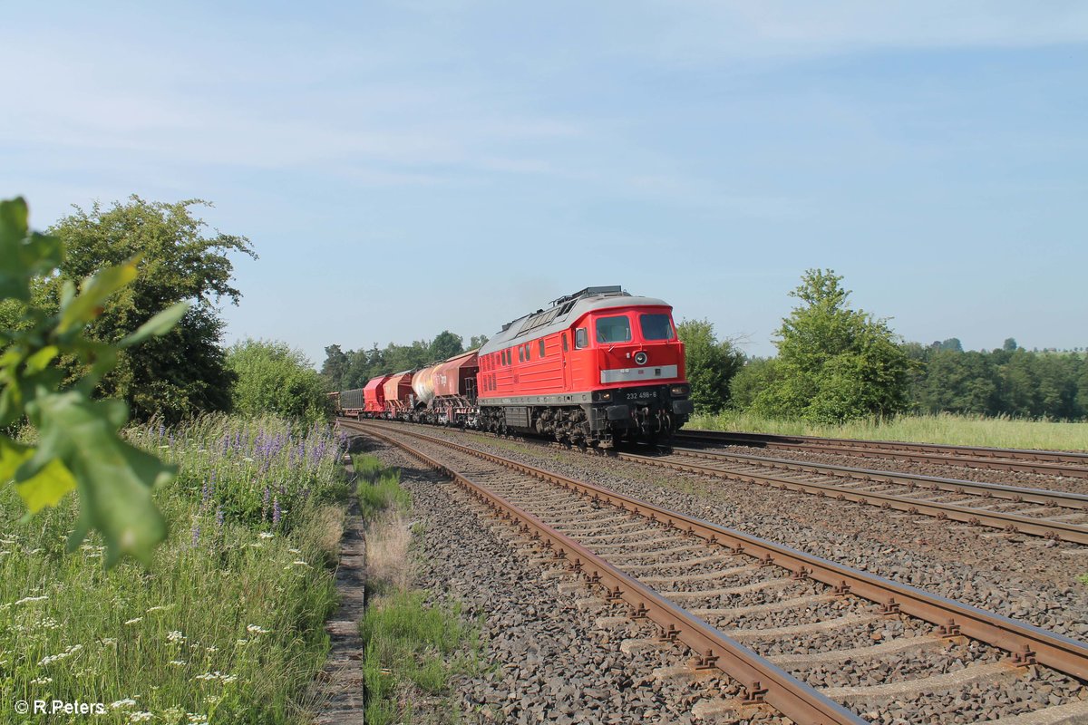 232 498-6 zieht den EZ 51716 Nürnberg - Hof bei Wiesau. 31.05.18