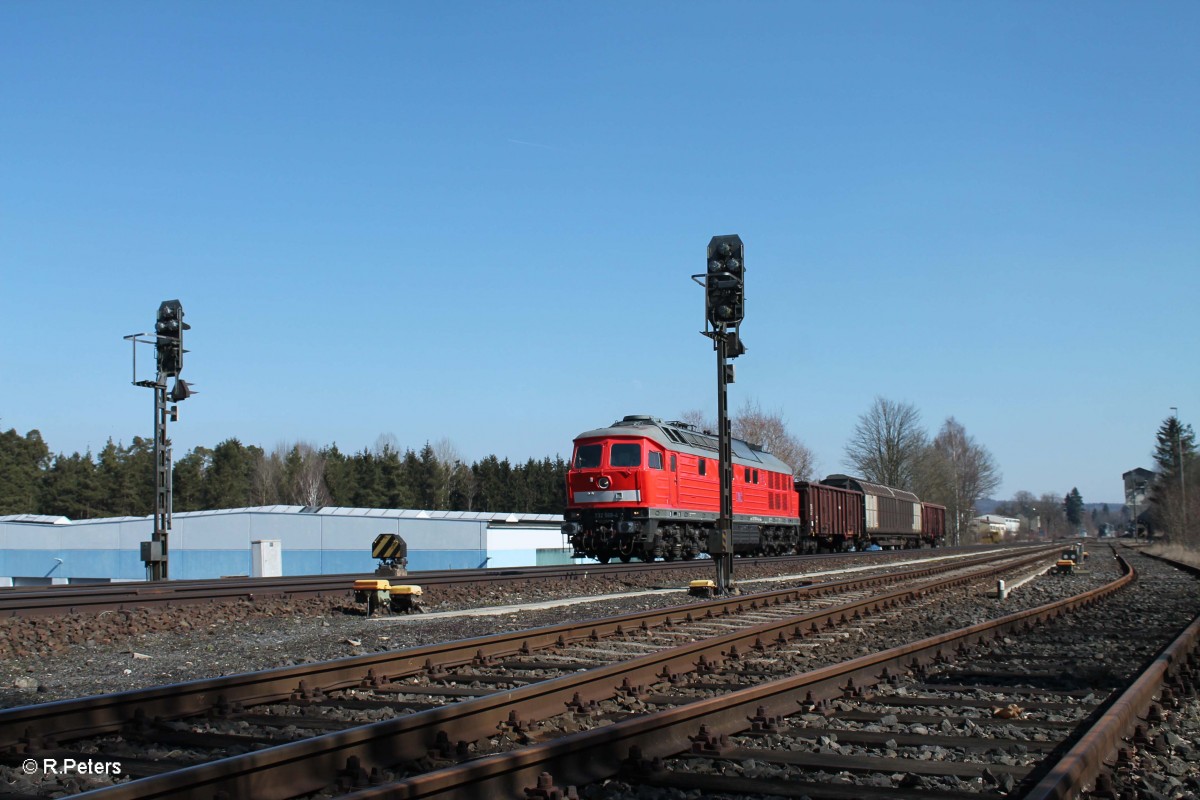 232 569-4 mit einem nur 3 Wagen 45365 Nrnberg - Cheb in Pechbrunn. 17.03.16