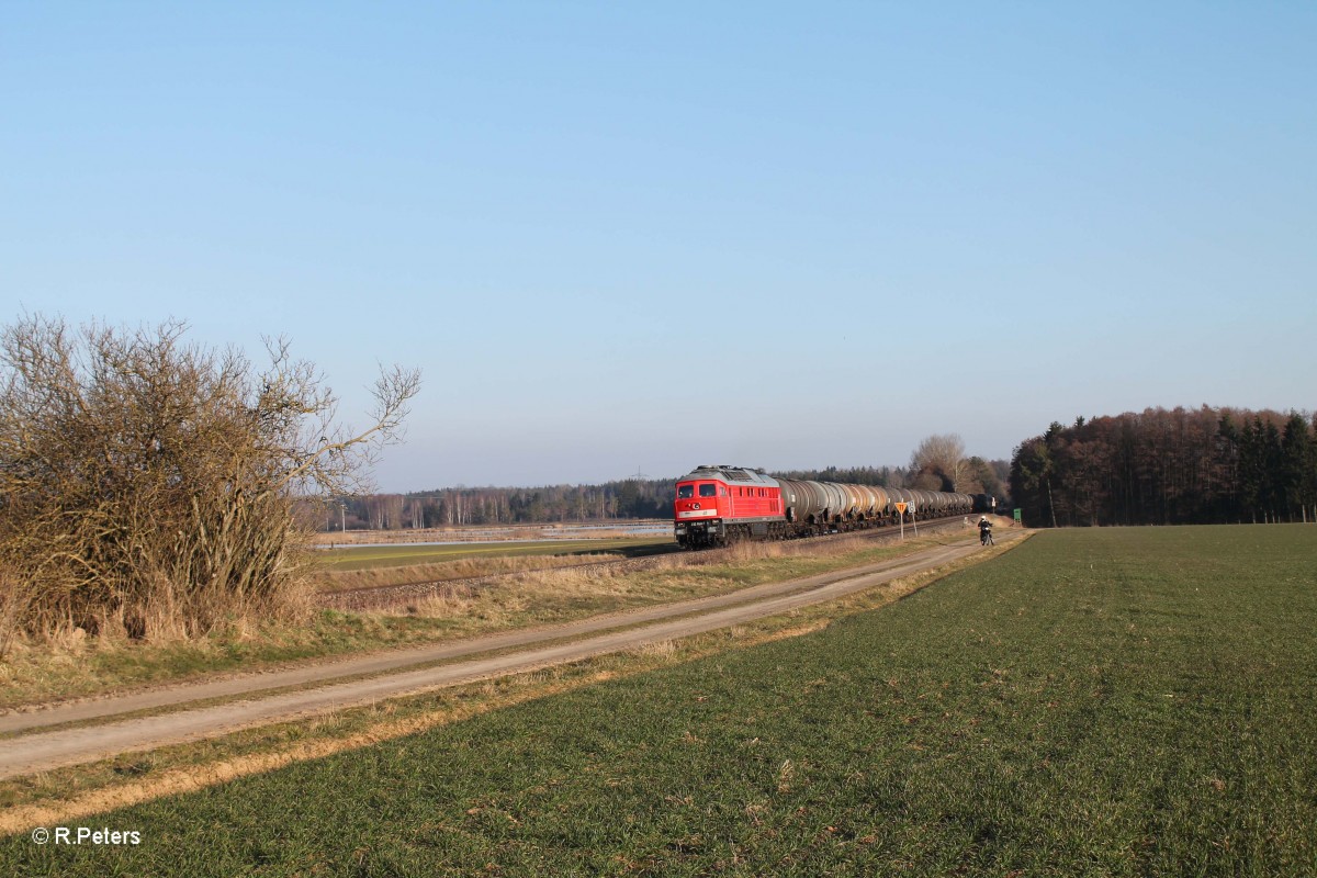 232 609-0 zieht bei Oberteich den 51724 Nrnberg - Leipzig Engelsdorf Frankenwald Umleiter bei Oberteich. 17.03.16