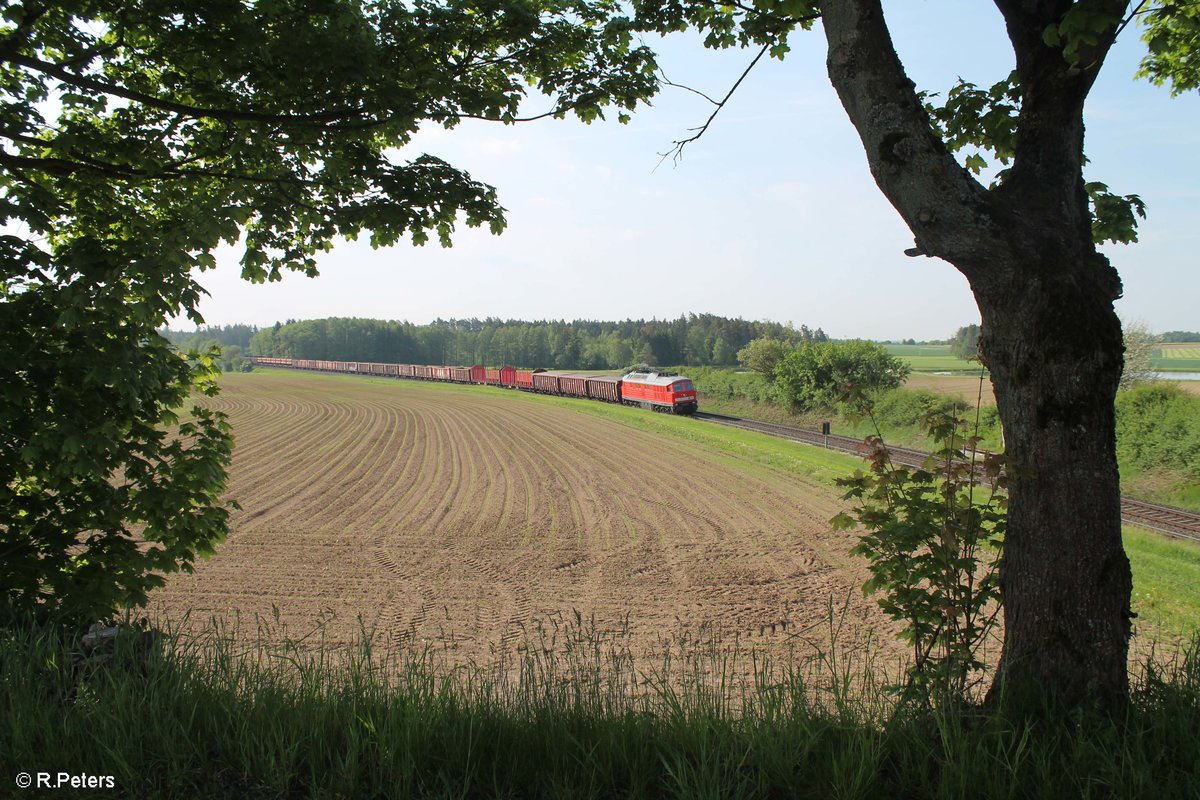 232 609 zieht bei Oberteich den EZ 45367 NNR - XTCH in Richtung Marktredwitz. 23.05.17