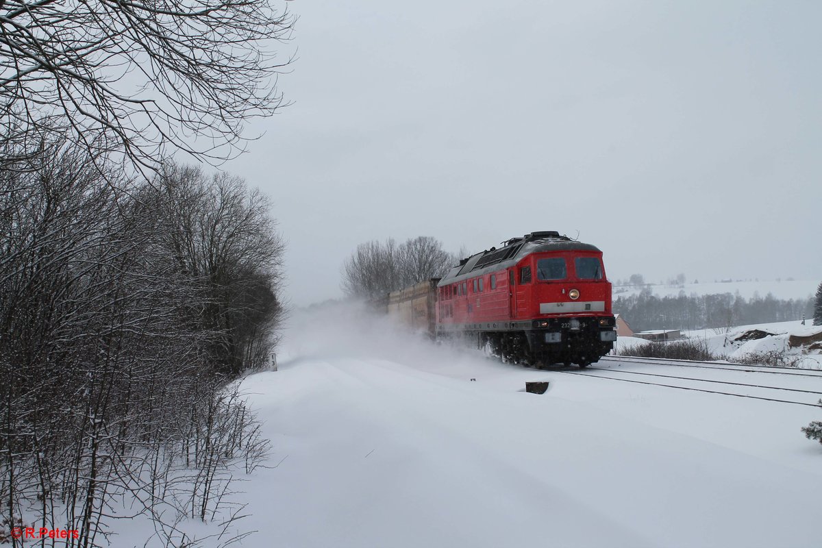 232 618 zieht den verspäteten 45367 NNR - XTCH bei Schönfeld. 16.01.17