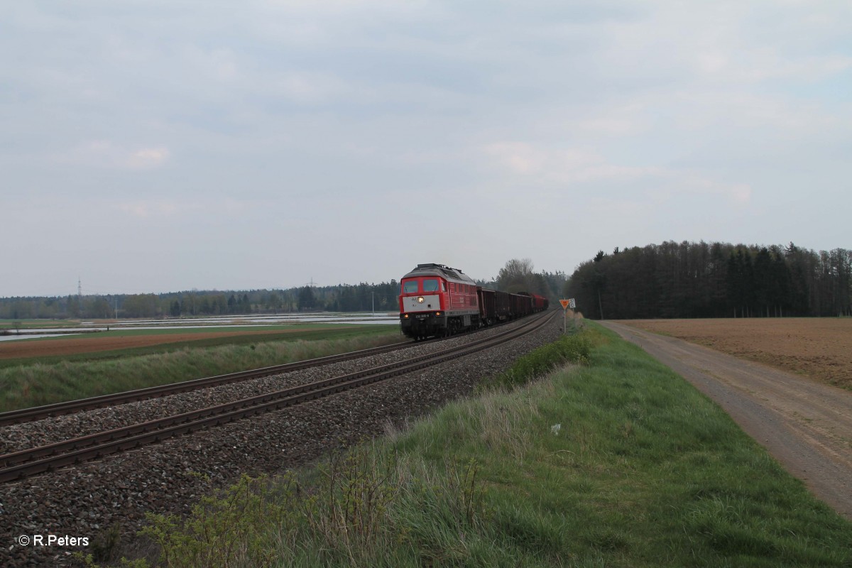 232 906-8 mit der Sonntags Wagenübergabe 56743 Nürnberg - Marktredwitz bei Oberteich. 13.04.14