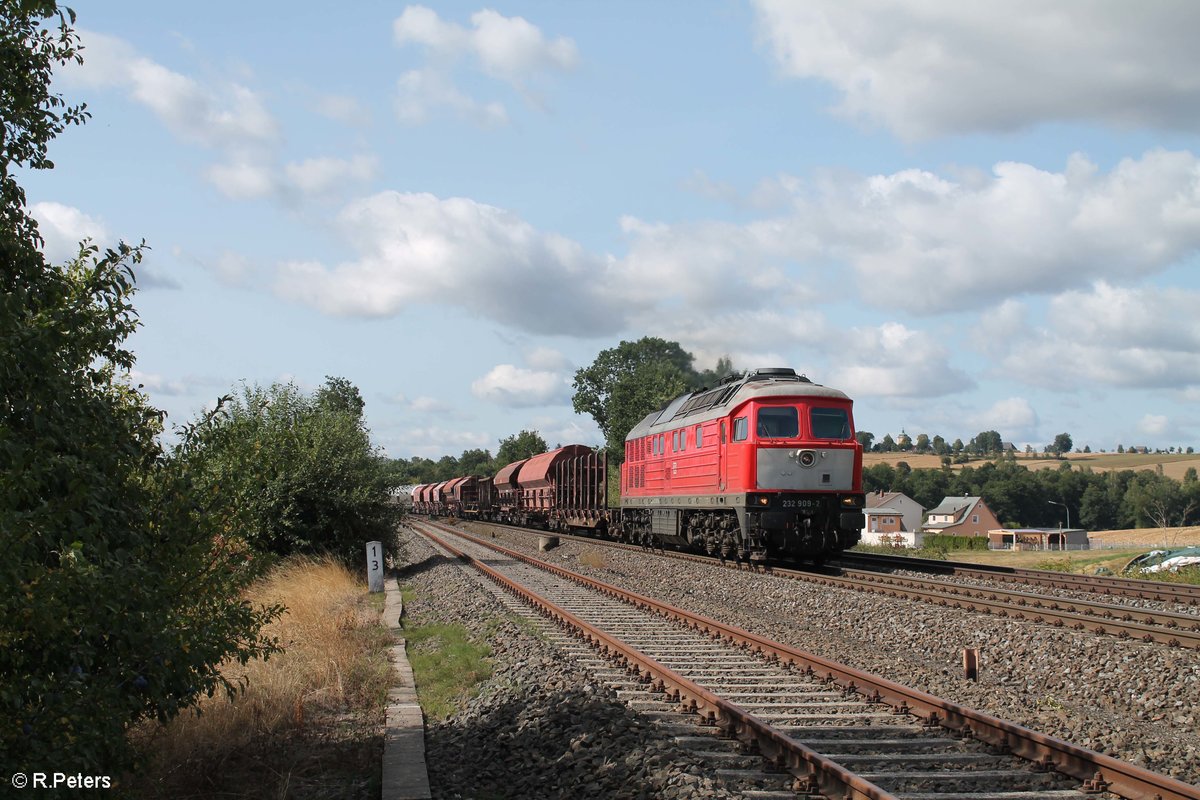 232 909-2 zieht mit dem EZ 51716 NNR - Senftenberg bei Schönfeld gen Hof. 26.08.18