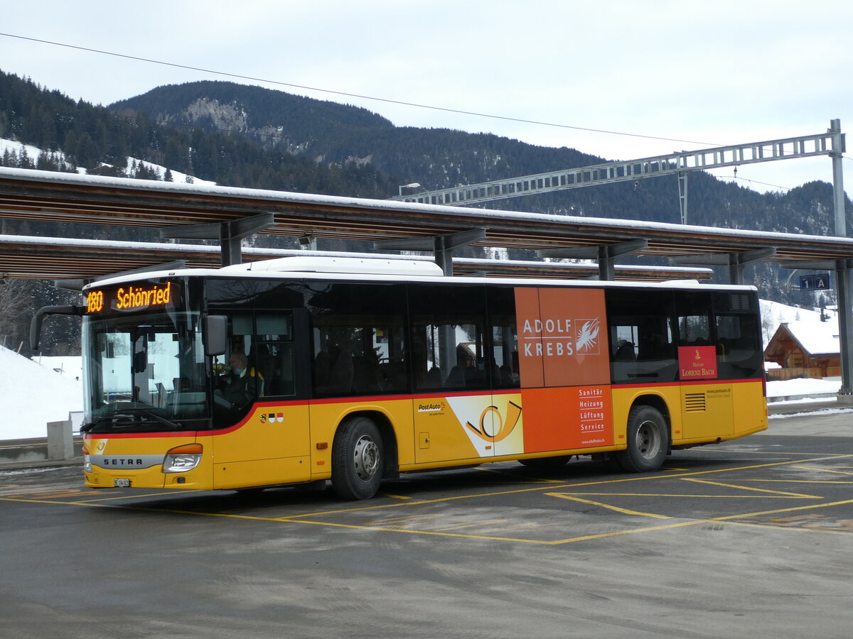 (232'253) - K�bli, Gstaad - BE 104'023 - Setra (ex Nr. 1) am 22. Januar 2022 beim Bahnhof Gstaad