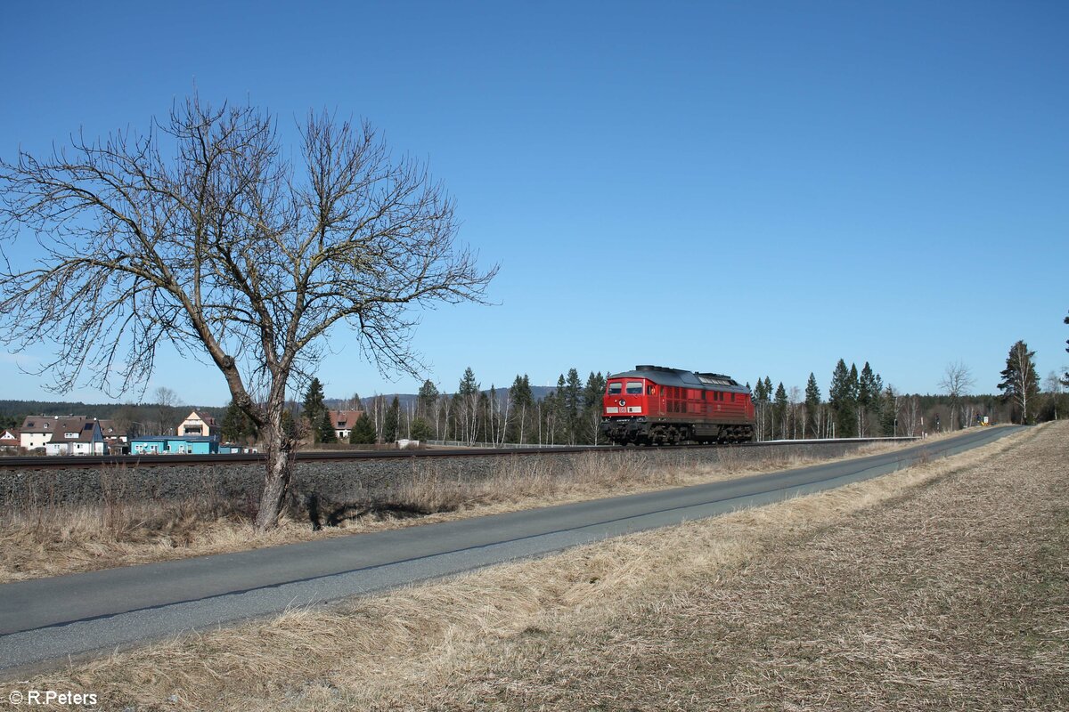 233 478-7 Lz aus Hof kommend in Richtung Marktredwitz bei Marktleuthen. 12.03.22