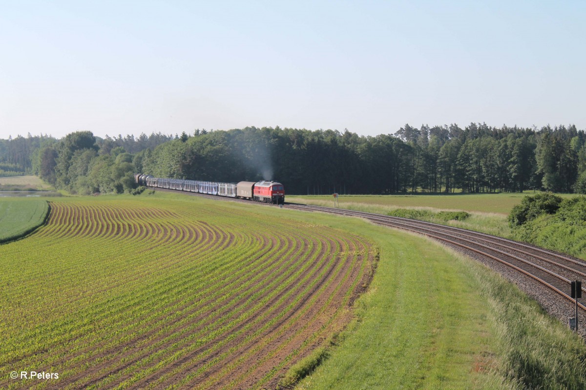 233 636-0 müht sich ein klein wenig die Steigung rauf bei Oberteich mit dem 45367 NNR - XTCH. 05.06.15