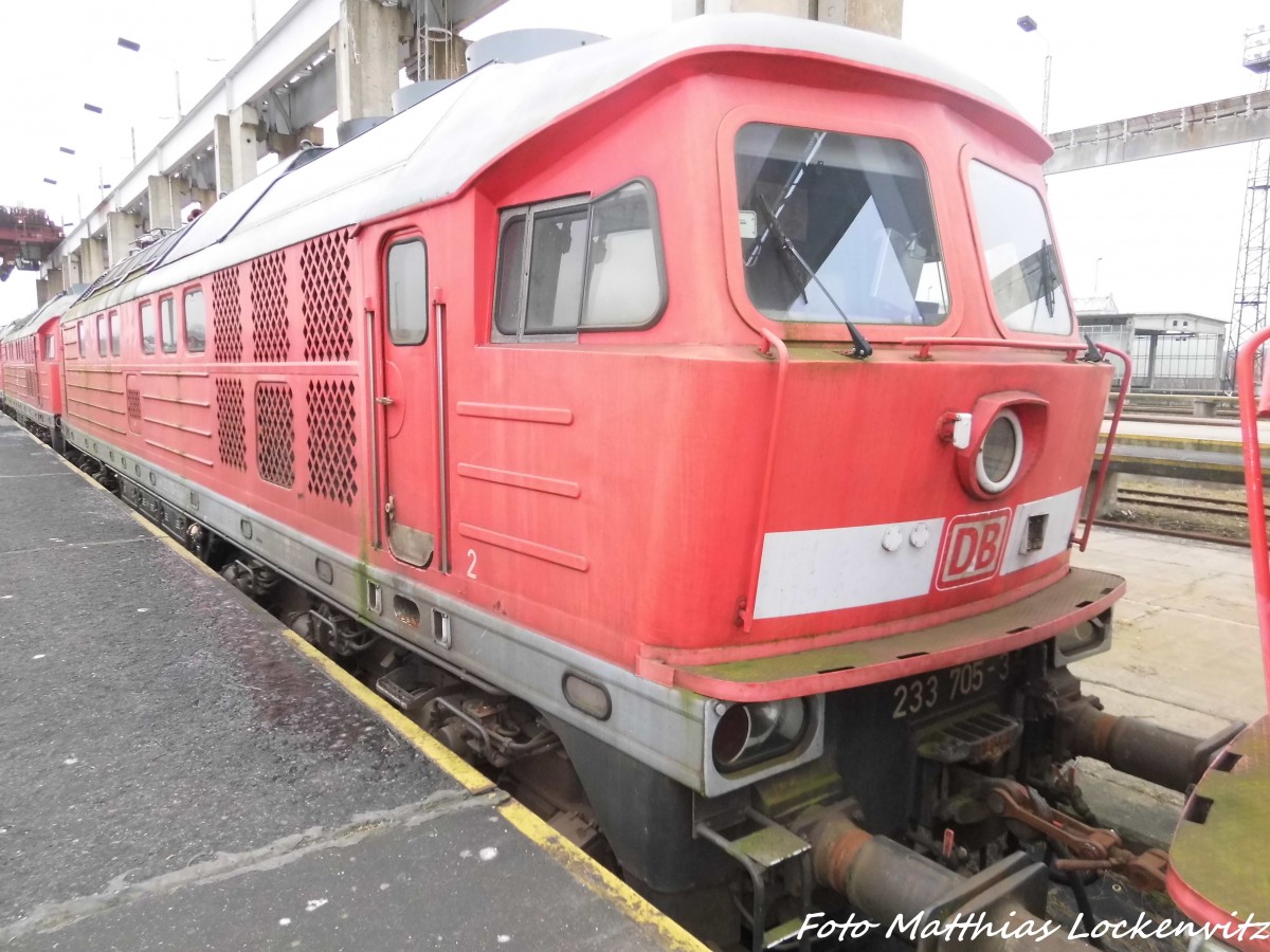233 705 abgestellt in Mukran/R�gen am 2.1.16