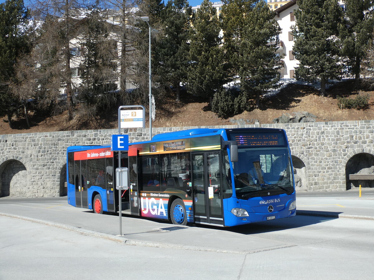 (233'673) - Engadin Bus, St. Moritz - Nr. 112/GR 100'112 - Mercedes am 10. Mrz 2022 beim Bahnhof St. Moritz