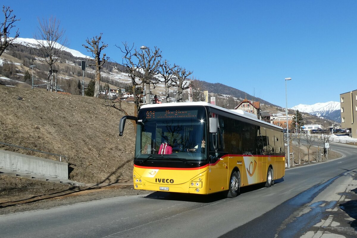 (233'718) - PostAuto Graub�nden - GR 102'388 - Iveco am 10. M�rz 2022 in Scuol, Hotel Altana