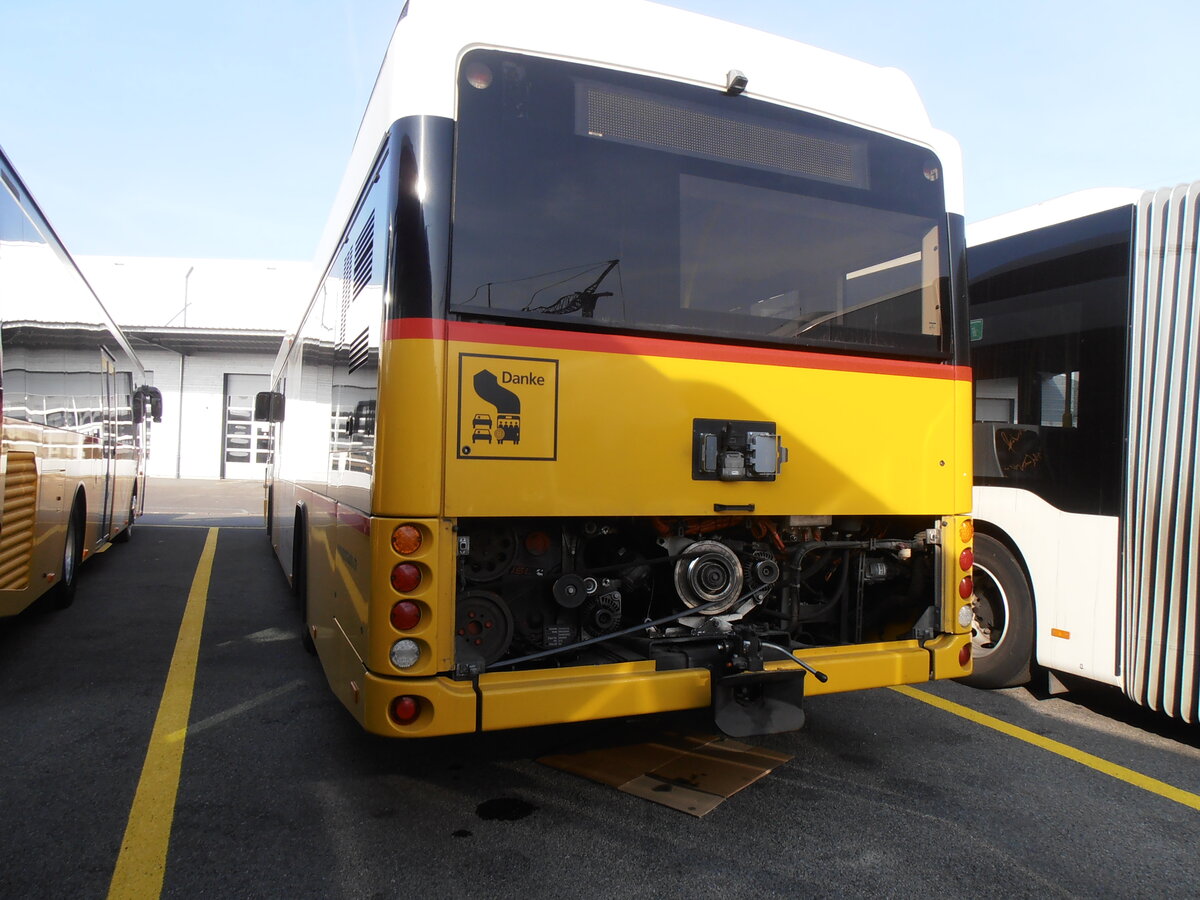 (233'867) - PostAuto Bern - Nr. 10/BE 673'731 - Hess (ex Klopfstein, Laupen Nr. 10) am 12. Mrz 2022 in Kerzers, Interbus