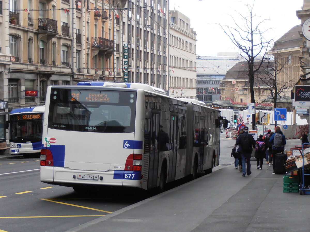 (233'962) - TL Lausanne - Nr. 677/VD 1491 - MAN am 13. Mrz 2022 beim Bahnhof Lausanne