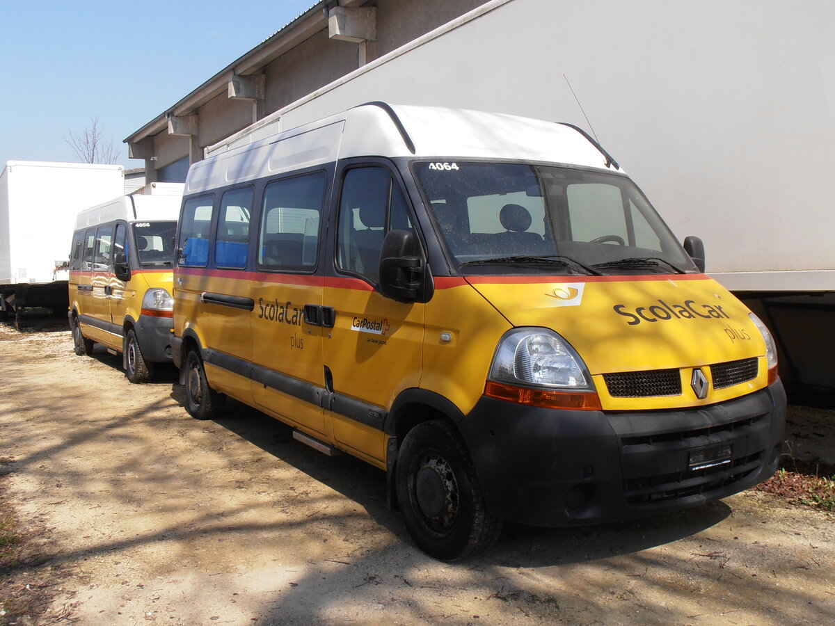 (234'045) - CarPostal Ouest - (VD 327'861) - Renault am 20. M�rz 2022 in Yverdon, Garage 3