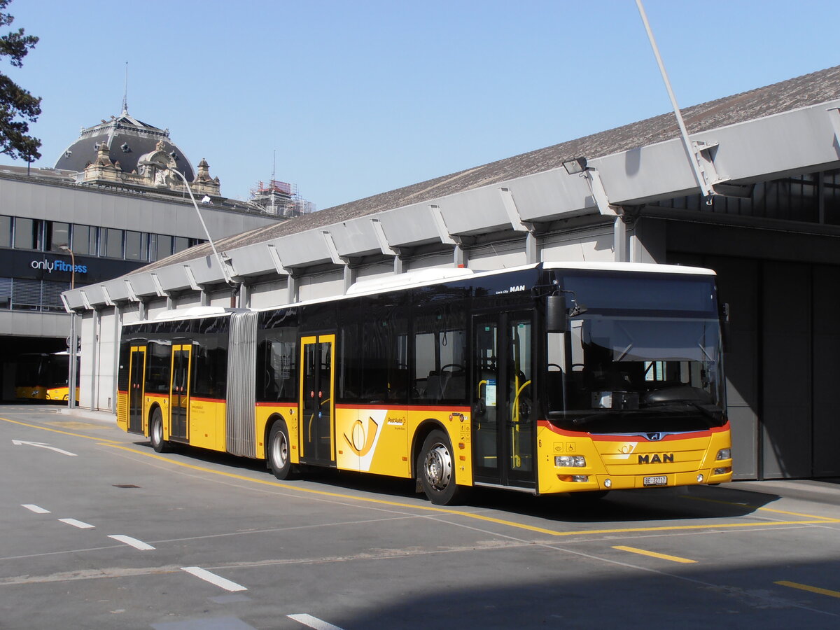 (234'117) - Steiner, Ortschwaben - Nr. 6/BE 32'717 - MAN am 28. M�rz 2022 in Bern, Postautostation