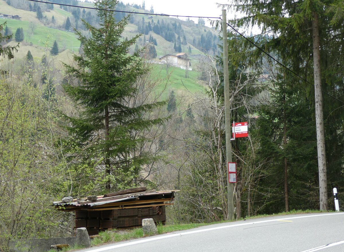 (234'872) - AFA-Haltestelle am 29. April 2022 in Achseten, B�nigen