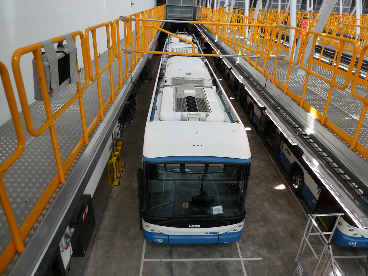 (236'457) - VBZ Zrich - Nr. 86 - Hess/Hess Doppelgelenktrolleybus am 28. Mai 2022 in Zrich, Garage Hardau