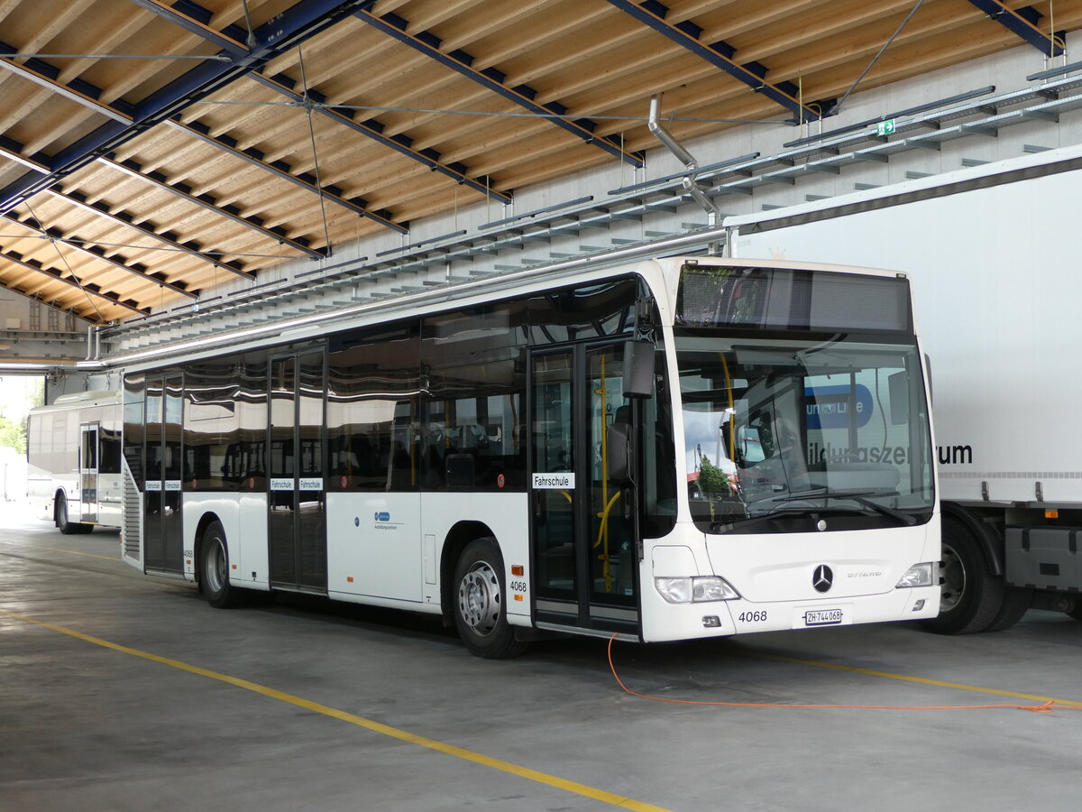 (236'467) - VBZ Z�rich - Nr. 4068/ZH 744'068 - Mercedes am 28. Mai 2022 in Z�rich, Garage Hardau