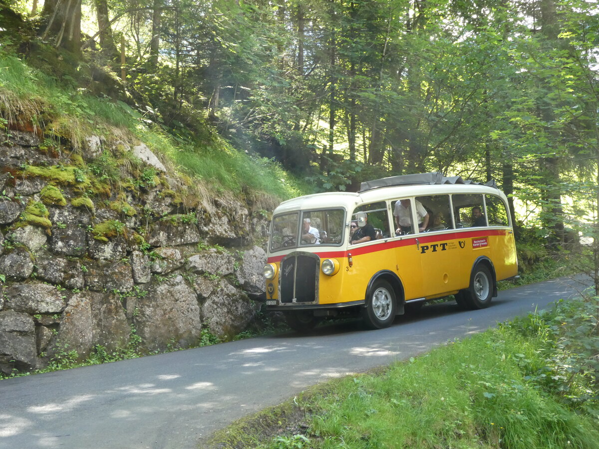 (237'675) - Schmid, Thrishaus - Nr. 3/BE 26'760 - Saurer/Gangloff (ex Geiger, Adelboden Nr. 3) am 26. Juni 2022 in Kiental, Hexenkessel