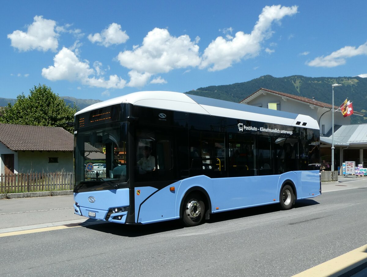 (238'761) - PostAuto Bern - BE 610'546 - Solaris am 1. August 2022 beim Bahnhof Wilderswil