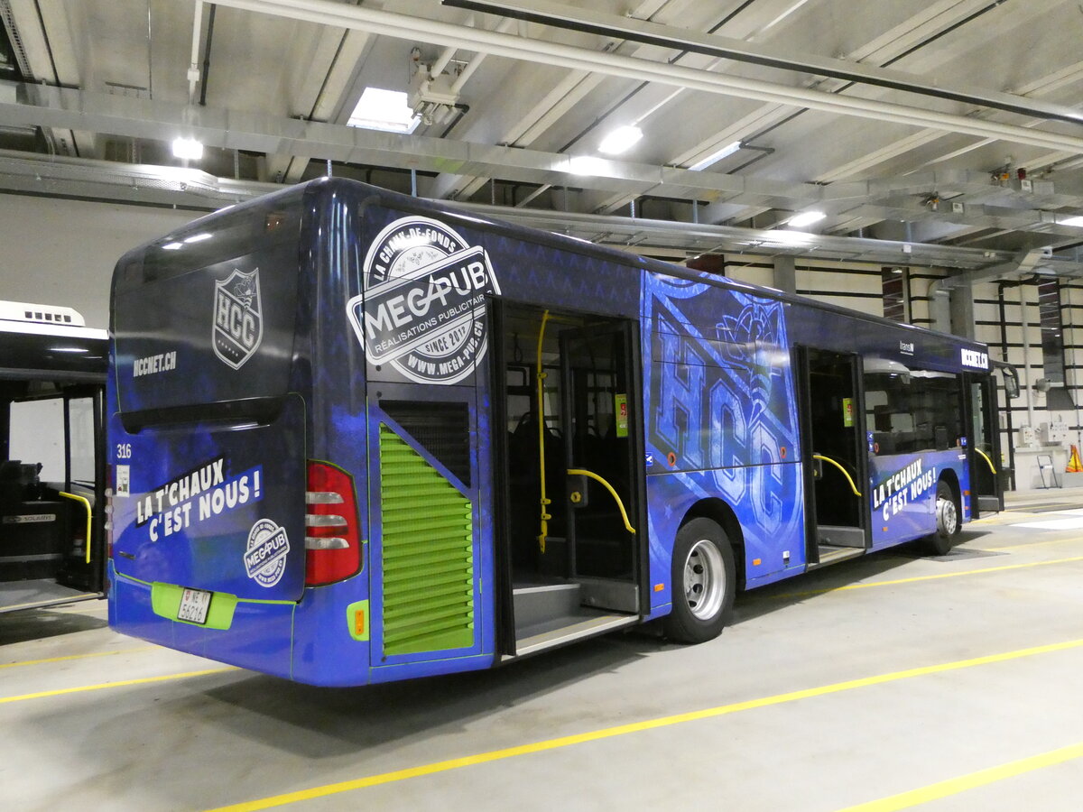 (240'395) - transN, La Chaux-de-Fonds - Nr. 316/NE 56'216 - Mercedes (ex TRN La Chaux-de-Fonds Nr. 316) am 1. Oktober 2022 in La Chaux-de-Fonds, D�p�t