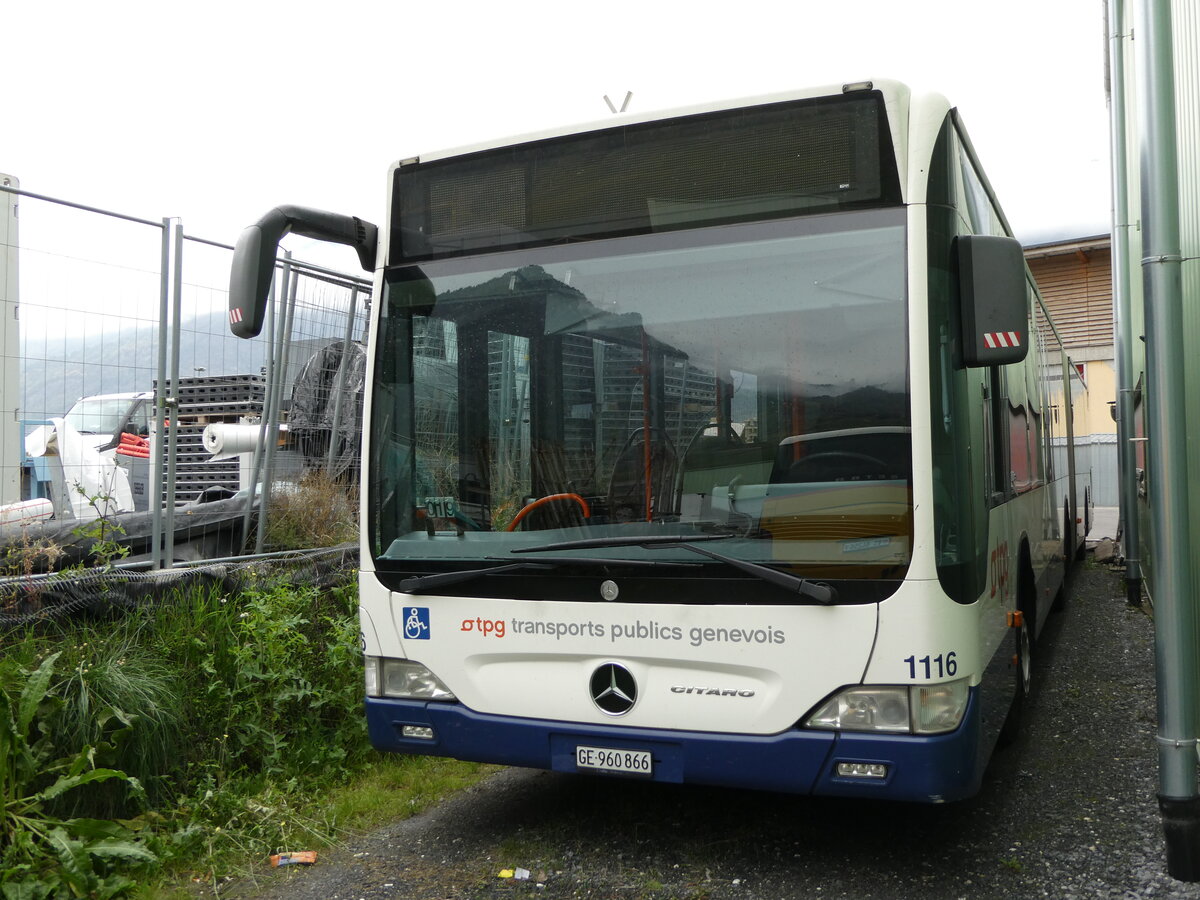 (240'716) - TPG Gen�ve - Nr. 1116/GE 960'866 - Mercedes am 8. Oktober 2022 in Leytron, Garage Buchard