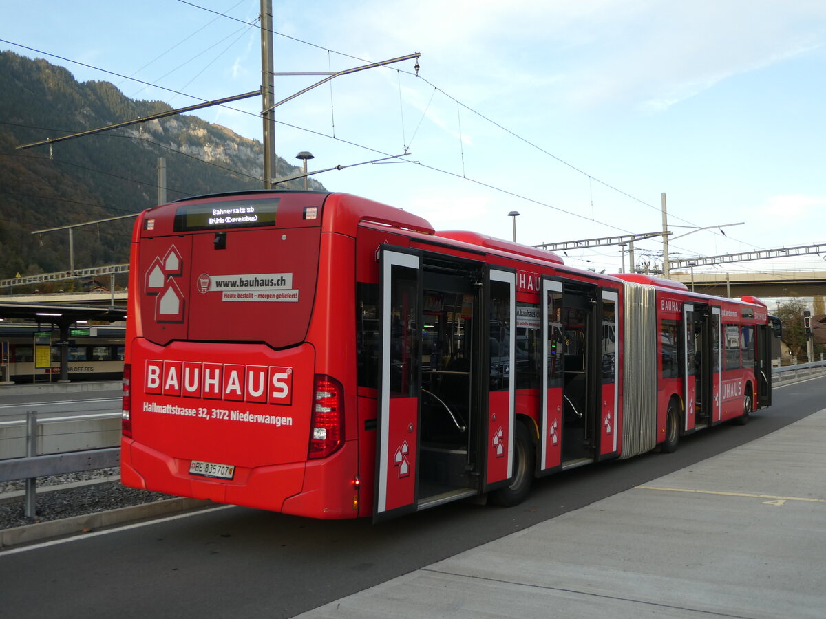 (242'073) - STI Thun - Nr. 707/BE 835'707 - Mercedes am 31. Oktober 2022 beim Bahnhof Interlaken Ost