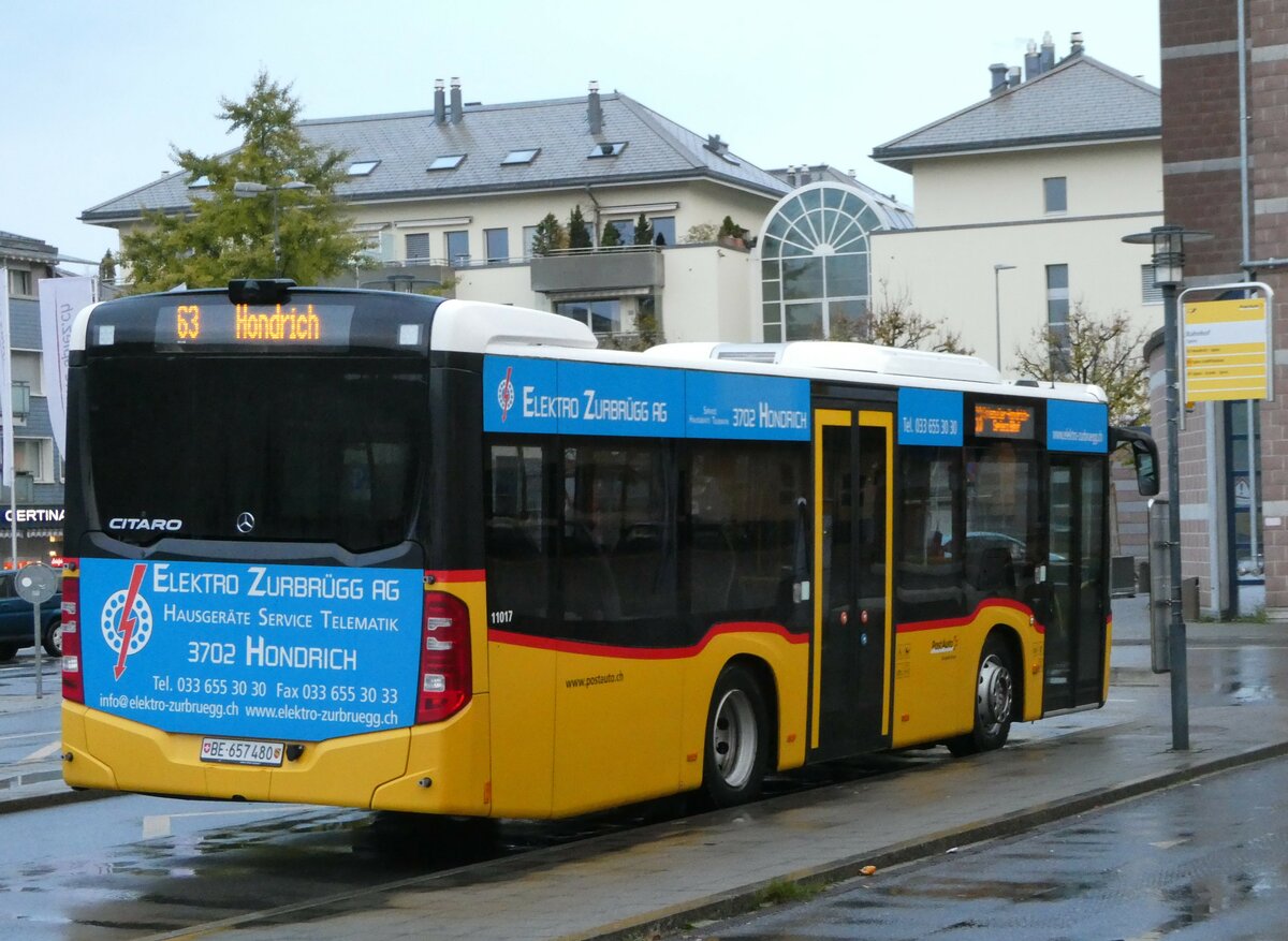 (242'107) - PostAuto Bern - BE 657'480 - Mercedes am 5. November 2022 beim Bahnhof Spiez