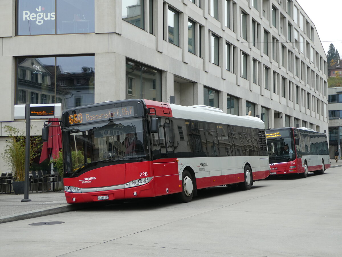 (242'513) - SW Winterthur - Nr. 228/ZH 558'228 - Solaris am 12. November 2022 beim Hauptbahnhof Winterthur