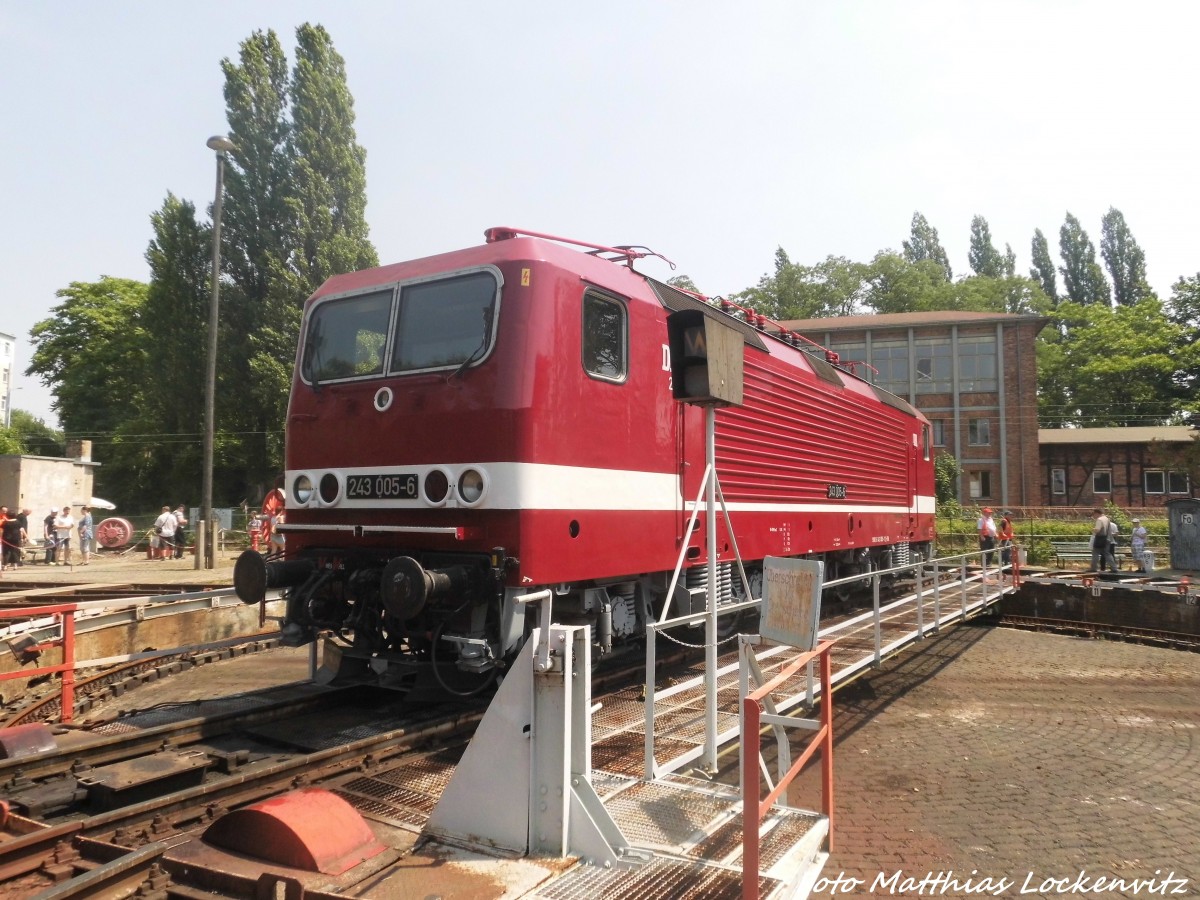 243 005 im DB Museum Halle (Saale) am 4.7.15