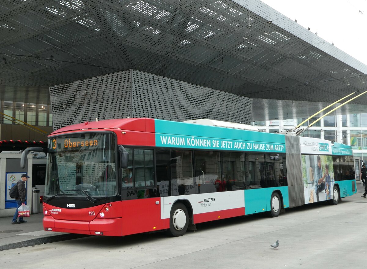 (243'256) - SW Winterthur - Nr. 120 - Hess/Hess Gelenktrolleybus am 29. November 2022 beim Hauptbahnhof Winterthur