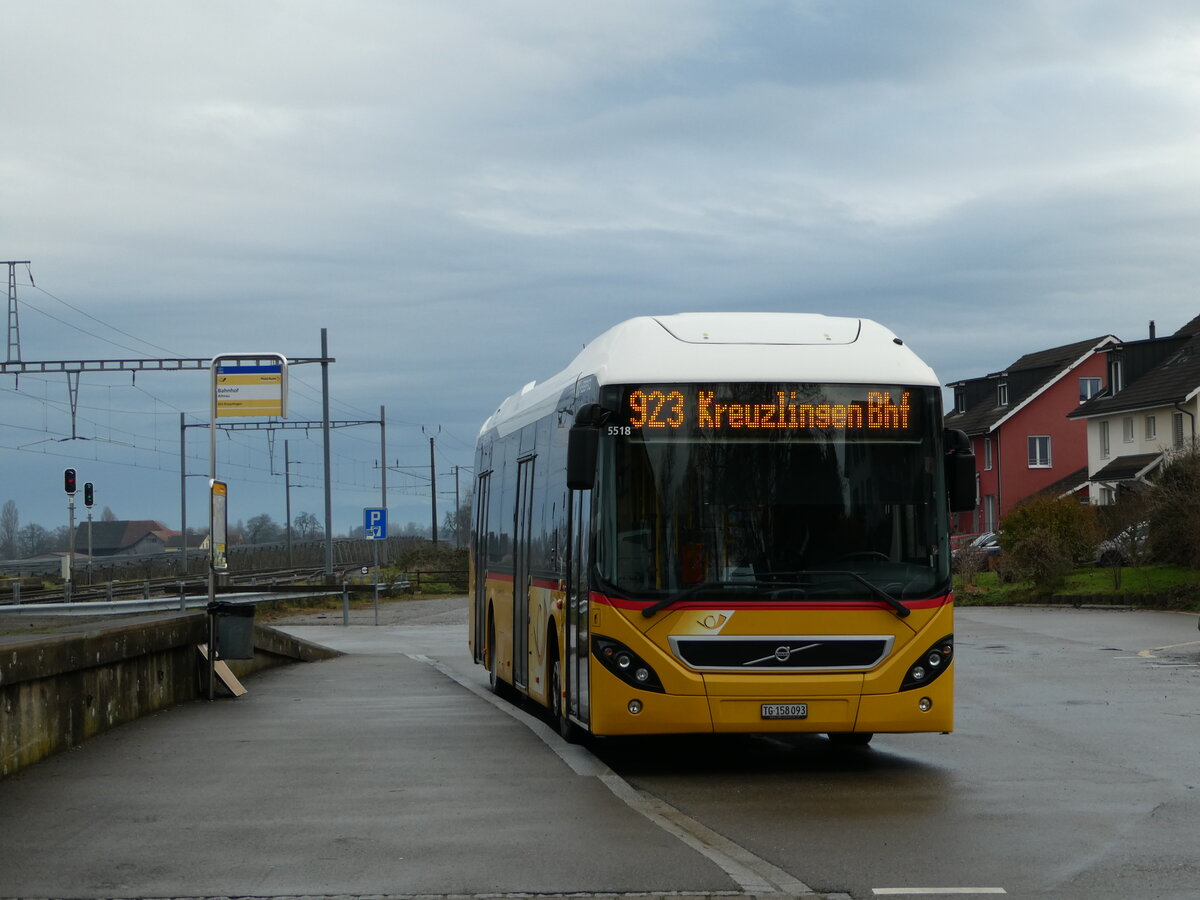 (244'078) - PostAuto Ostschweiz - TG 158'093 - Volvo (ex PostAuto Nordschweiz) am 21. Dezember 2022 beim Bahnhof Altnau